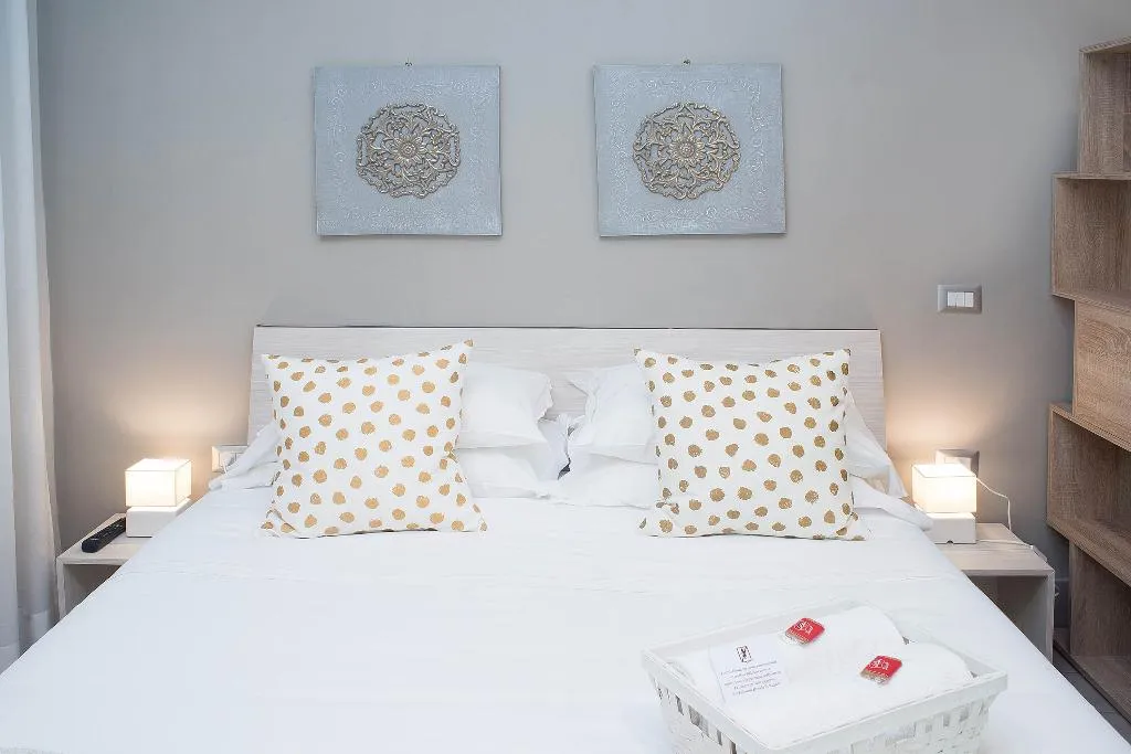 APARTMENT STANDARD Room, Residenza Flegrea, Naples