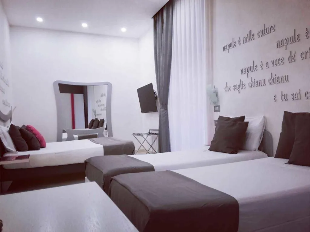 Room, Hotel Nunù, Naples