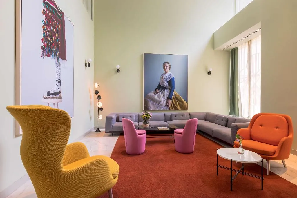Lobby, Barceló Torre de Madrid, Madrid