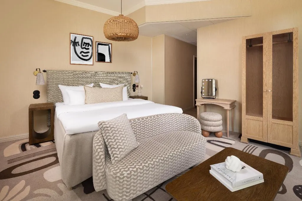 JUNIOR SUITE KING SIZE BED Room, NH Copenhagen Grand Joanne, Copenhagen
