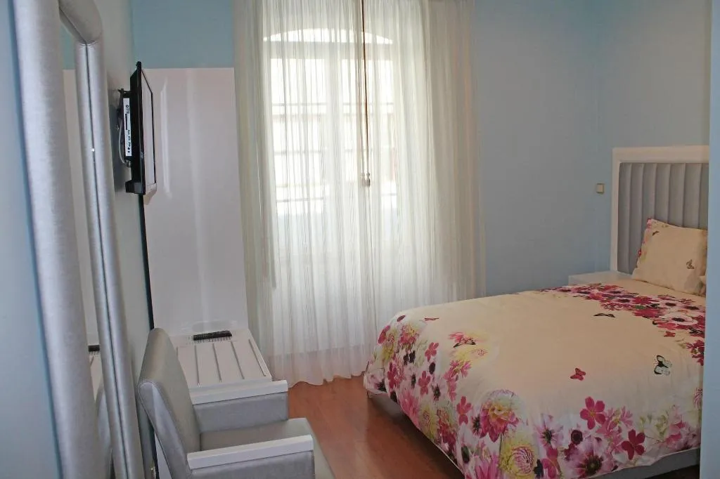 Room, Grande Oceano Guest House, Porto
