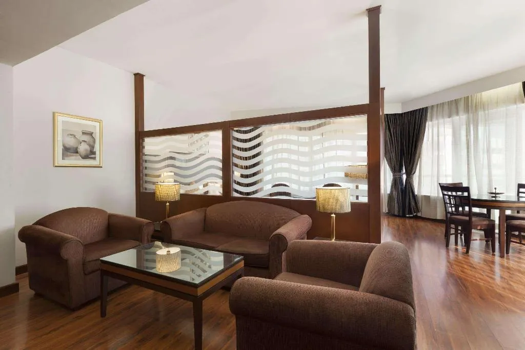 Room KING SIZE BED Room, Howard Johnson Bur Dubai, Dubai