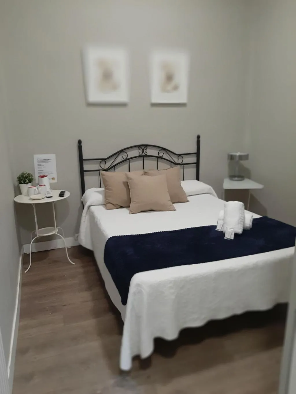 Room, El Hostall, Madrid