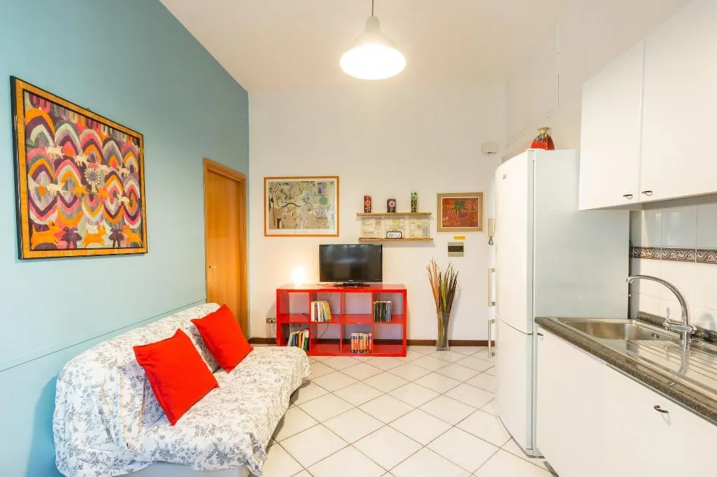 Room, B&B New Liberty in Rome, Naples