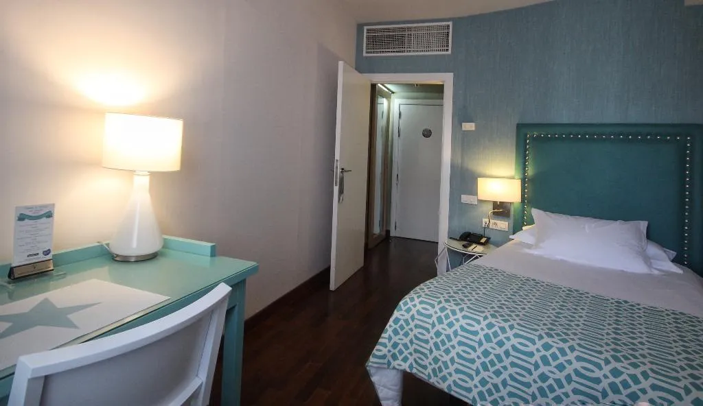 SINGLE BASIC Room, Vincci Soma, Madrid