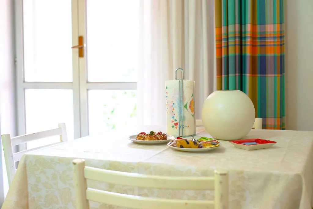 STUDIO CAPACITY 4 Room, Portorosa Residence, Catania