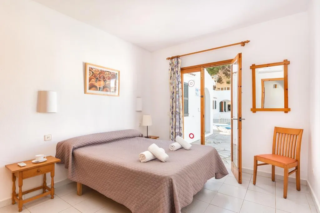 Room, Casas Menorquinas, Menorca