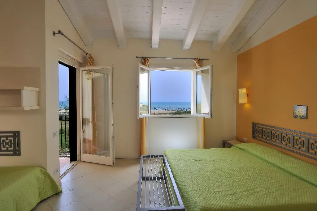 QUADRUPLE CLASSIC Room, Sikania Resort & SPA Hotel, Catania