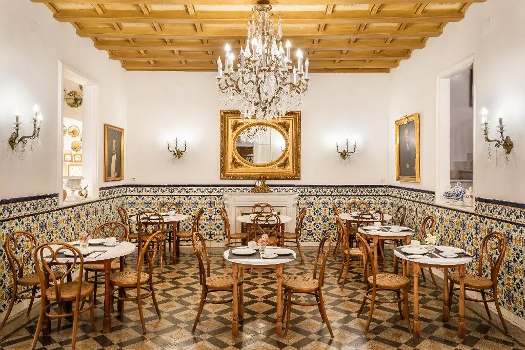 Restaurant, Medium Romantic, Costa Brava