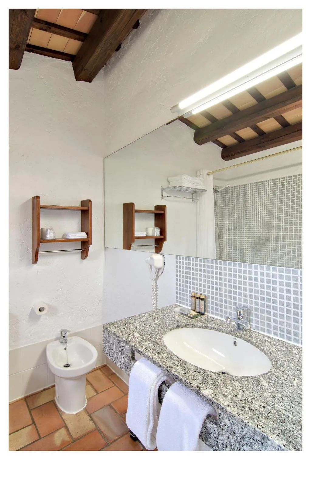 Room, Aatu, Costa Brava
