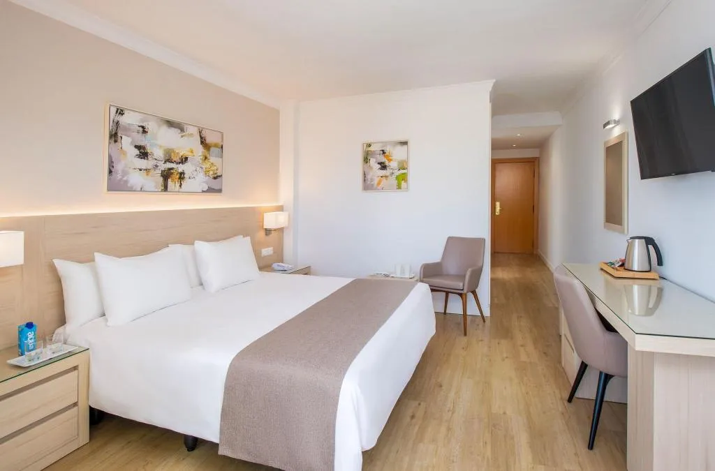Room, Hotel Las Arenas Affiliated by Meliá, Costa Del Sol