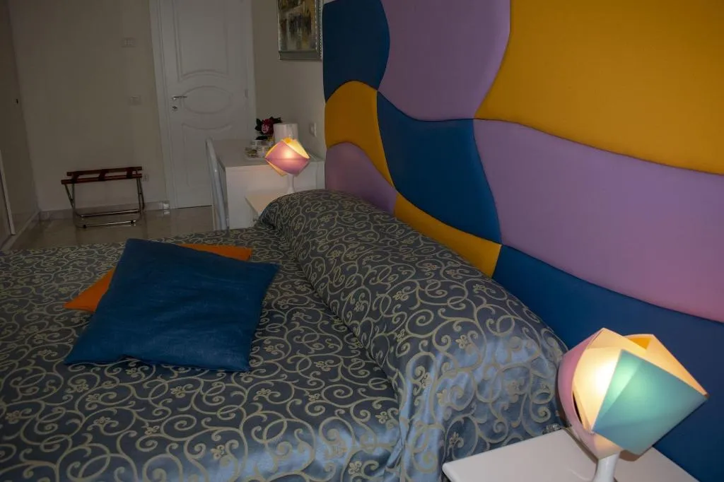 Room, La Casa Da Mare, Naples