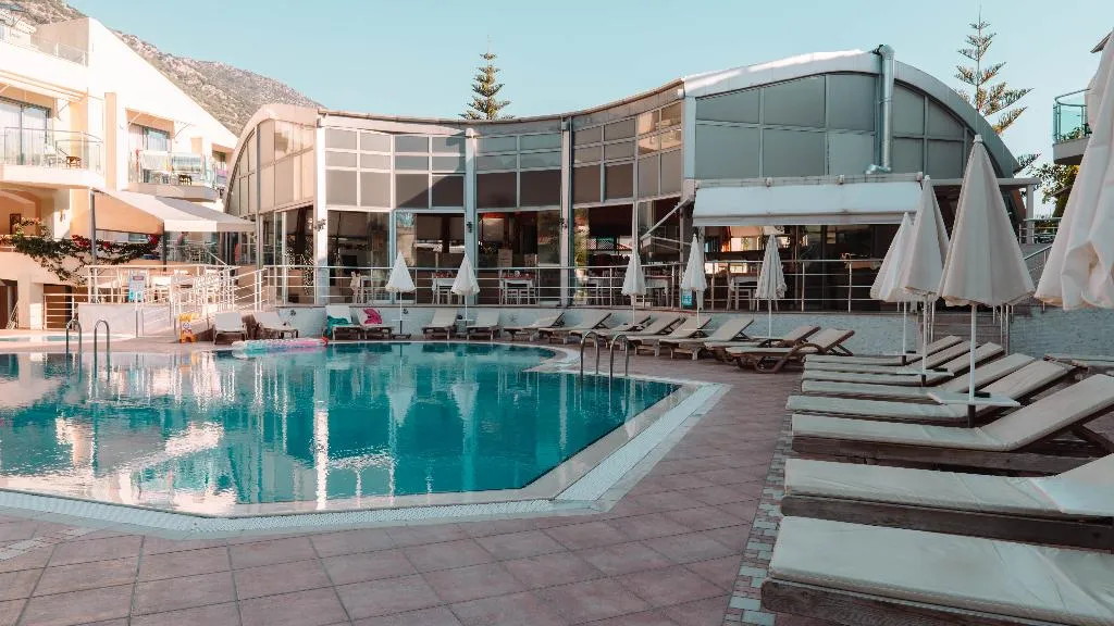 Pool, Belcehan Deluxe, Dalaman