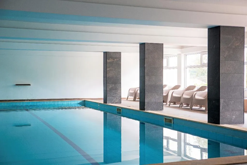 Pool, Amazonia Jamor, Lisbon