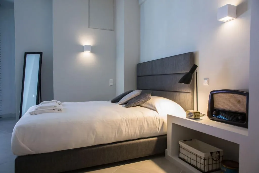 Room, Heart Of Athens, Athens