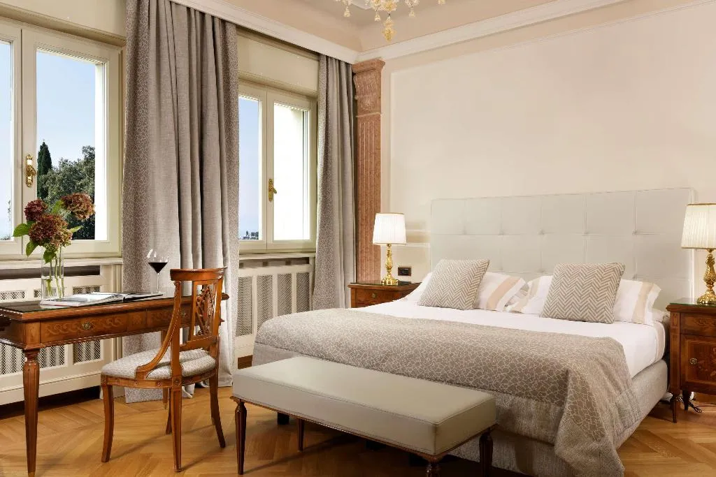 Room, Villa Cortine Palace Hotel, Milan
