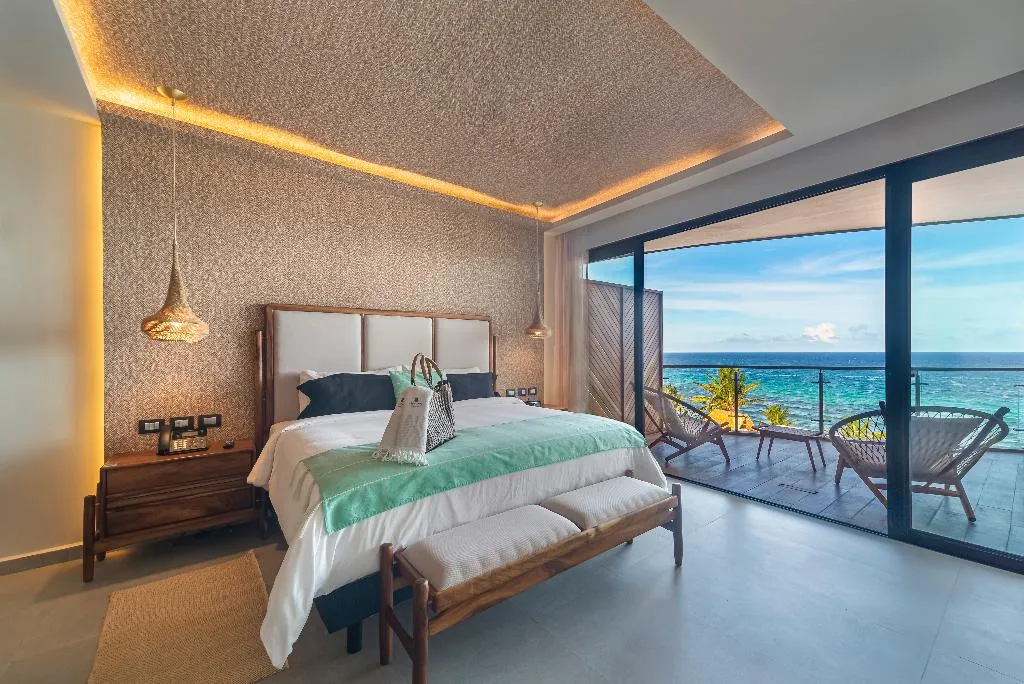 Room DELUXE OCEAN FRONT WITH TERRACE Room, Mvngata Beach Hotel, Cancun Area