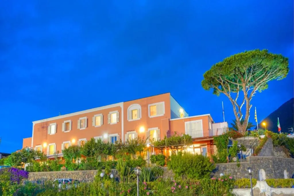 General view, Hotel Villa Mena, Naples