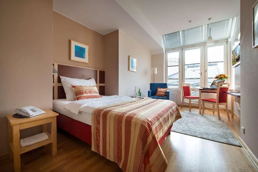 Room, EA Hotel Julis, Prague