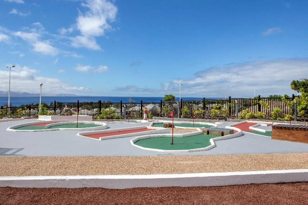 Sports and Entertainment, Jardines del Sol, Lanzarote