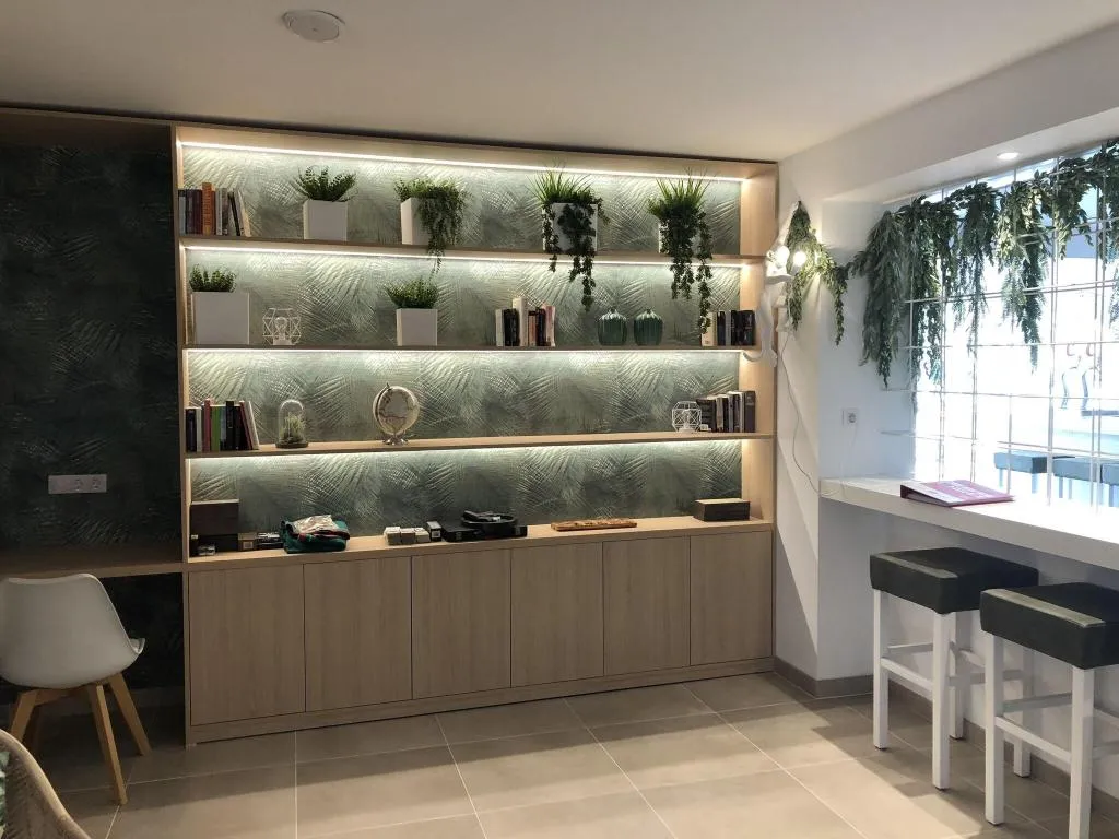 Lobby, BQ Maria Dolores, Majorca