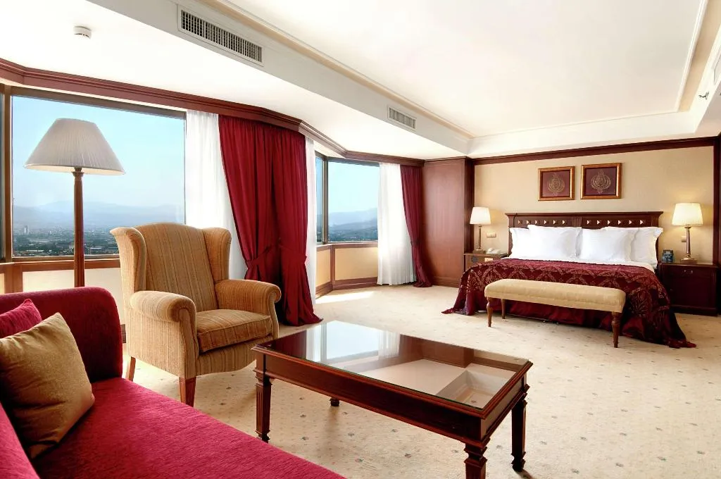 SUITE STANDARD Room, Hilton Izmir, Izmir