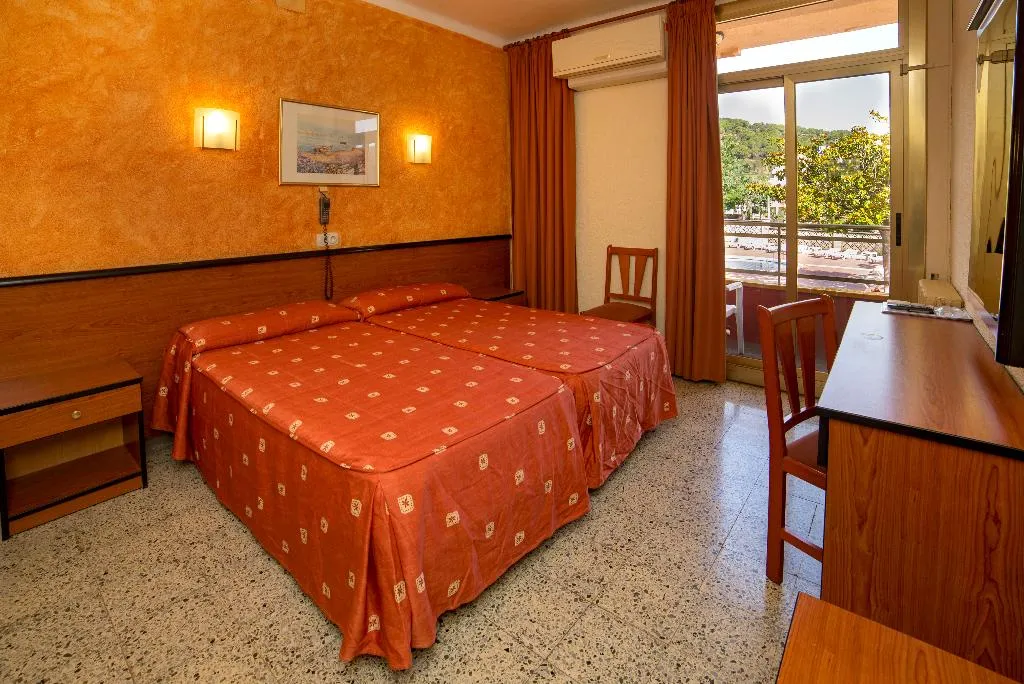SINGLE STANDARD Room, Continental, Costa Brava