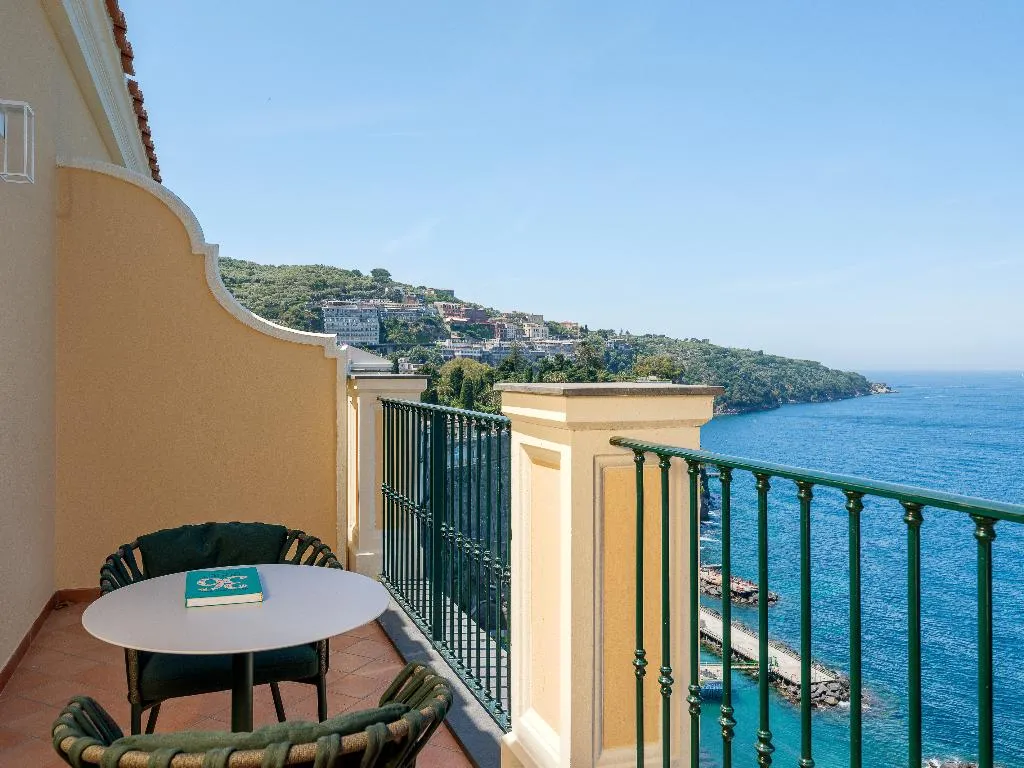 Room, Hotel Du Tasso, Naples