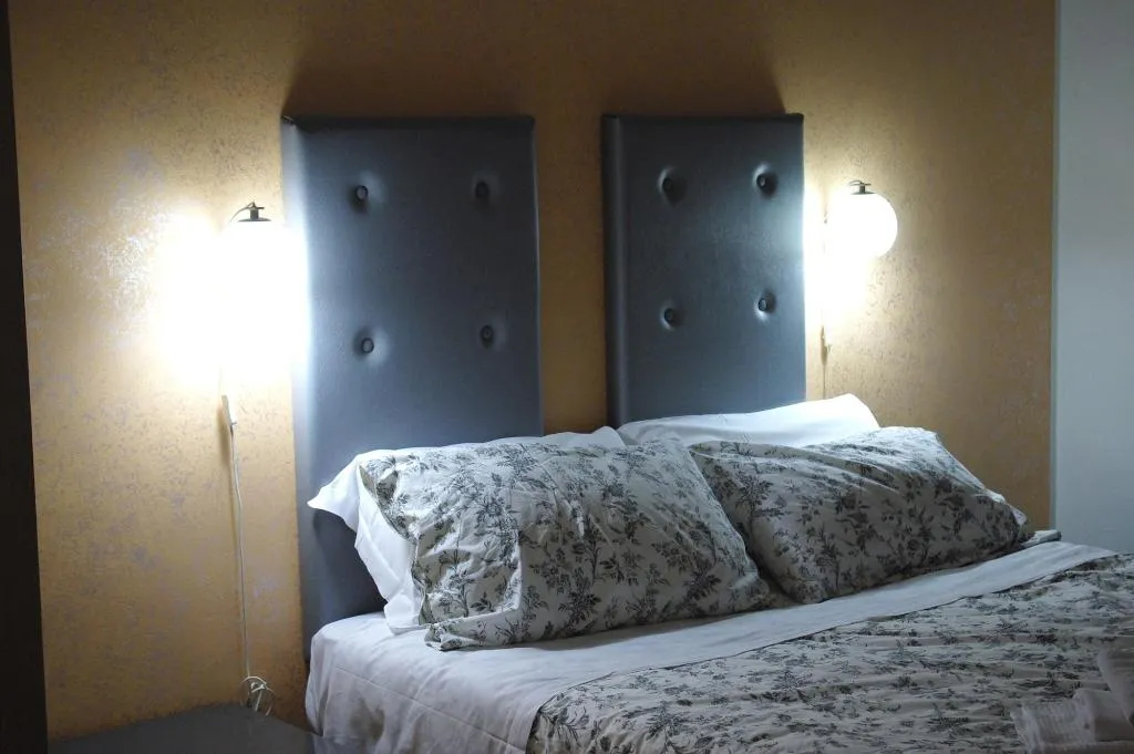 Room, Appia Avenue 639, Naples