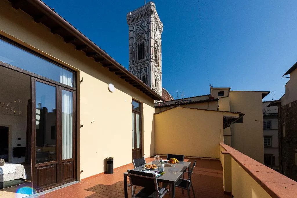 Terrace, Soggiorno Battistero, Florence