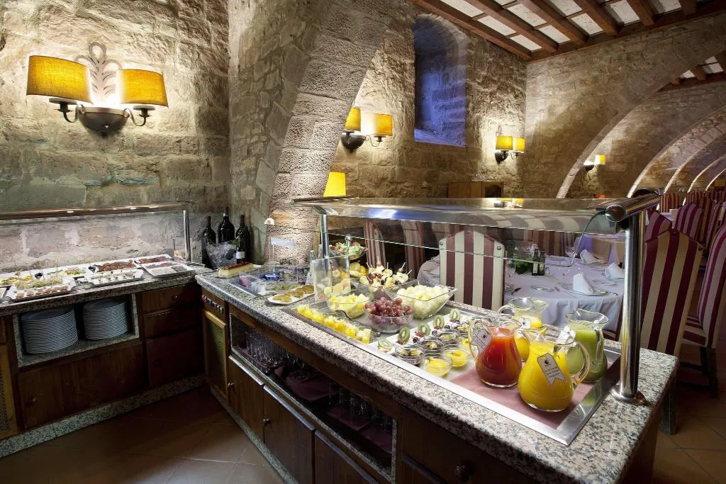 General view, Parador de Cardona, Barcelona