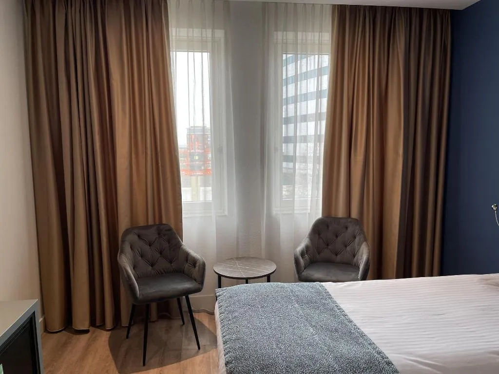 Room, OZO Hotels Antares Amsterdam Schiphol Airport, Amsterdam