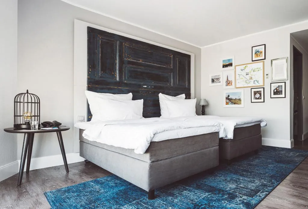 Double or Twin STANDARD Room, Hotel Berlin, Berlin, Berlin