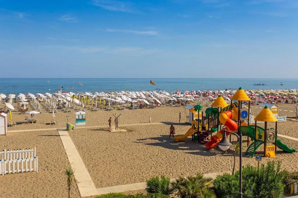 Beach, Touring, Venice