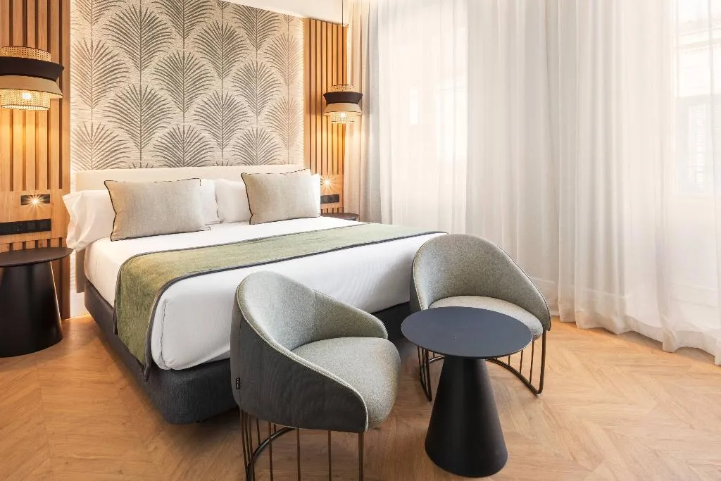 Double or Twin DELUXE PREMIUM Room, Catalonia Atocha, Madrid