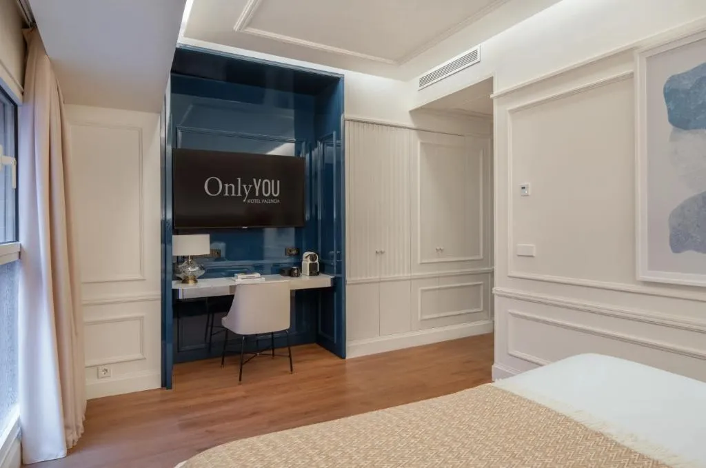 TWIN DELUXE Room, Only YOU Hotel Valencia, Valencia