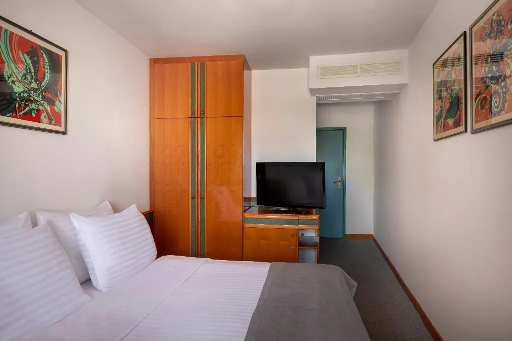 DOUBLE BASIC Room, Maistra Select Pineta Hotel, Istria