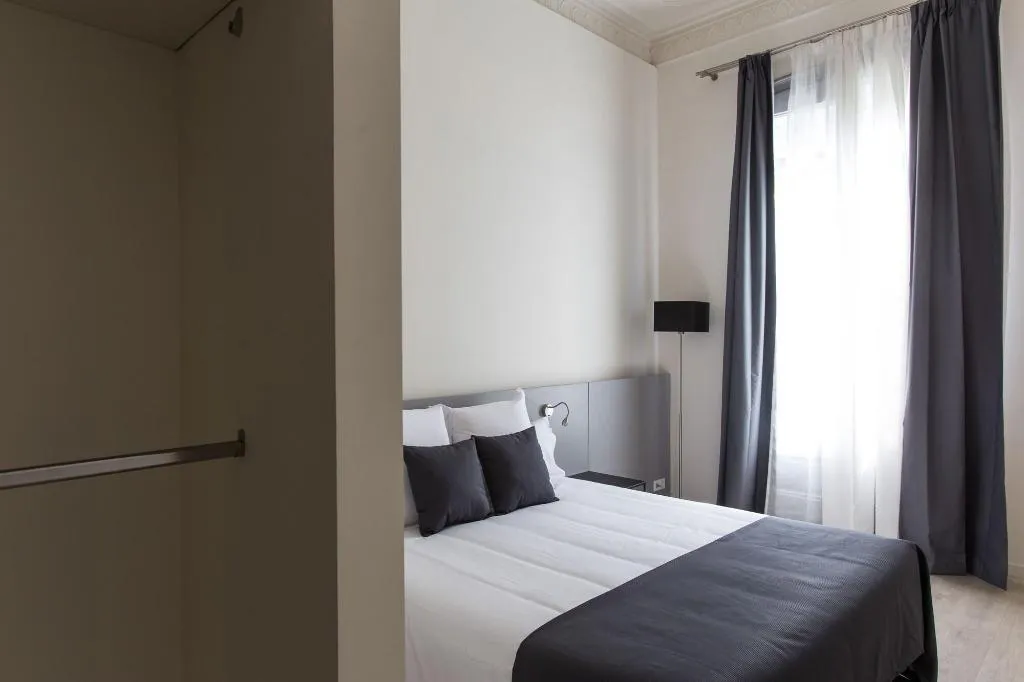 Room, Izaila Plaza Catalunya, Barcelona