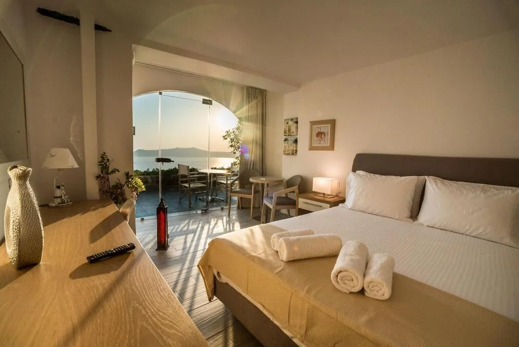 Room, Kratiras View Luxury Suites, Santorini