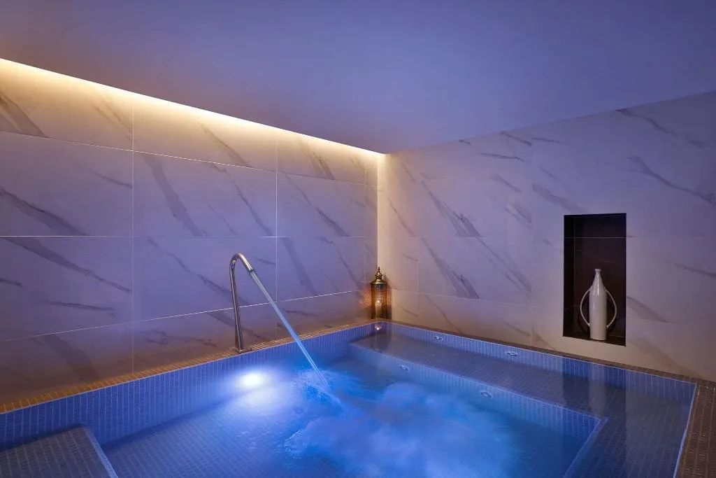 Sports and Entertainment, Marriott Resort Palm Jumeirah Dubai, Dubai