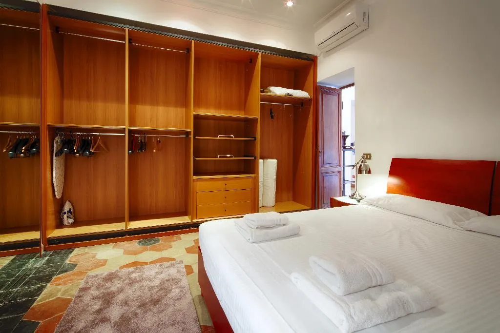 APARTMENT CAPACITY 4 Room, Residence Maximus, Rome