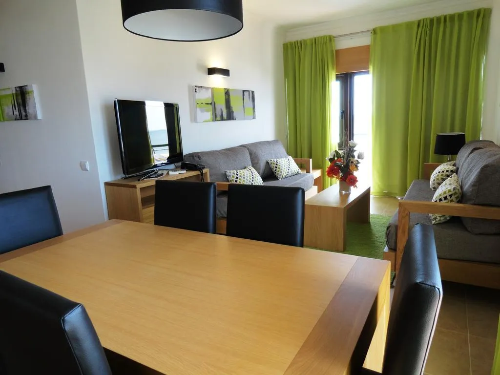 APARTMENT SUPERIOR ONE BEDROOM Room, Guadiana, Algarve