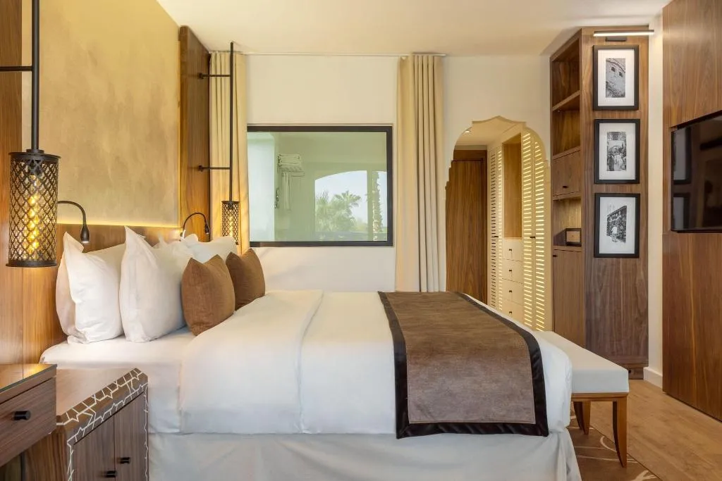 DOUBLE DELUXE KING BED Room, Le Meridien N'fis, Marrakech