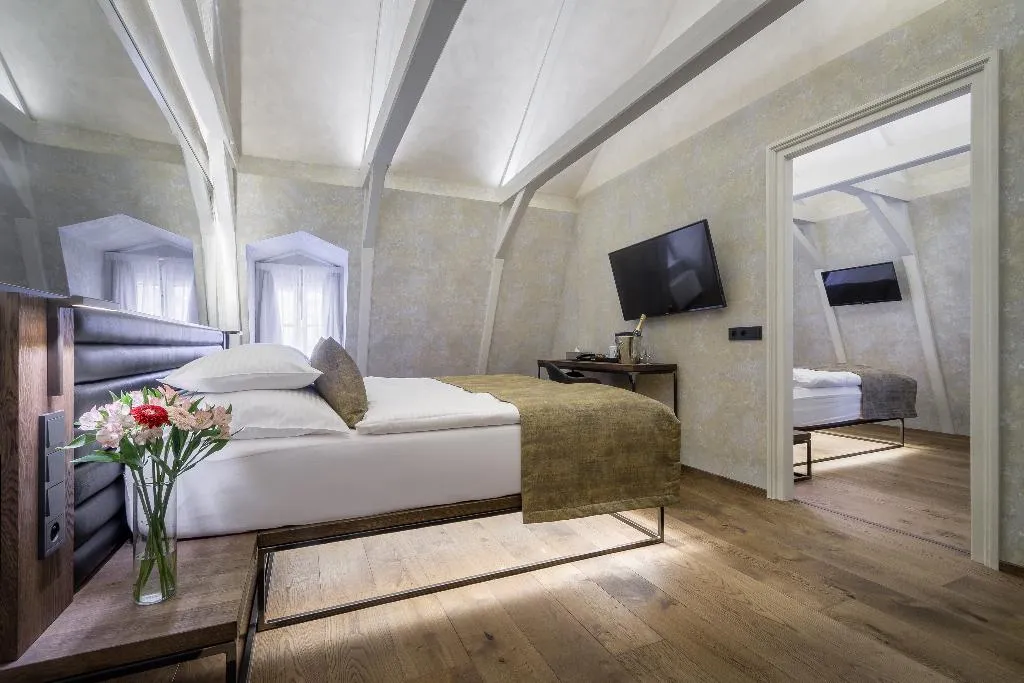 Room, Hotel Waldstein, Prague