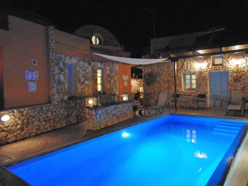 Pool, Angels Suites Of 1870, Santorini