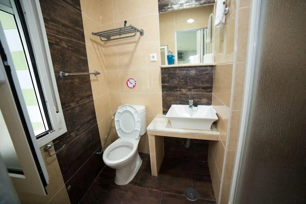 Room, Hospedaje Lisboa Algeciras, Costa De La Luz