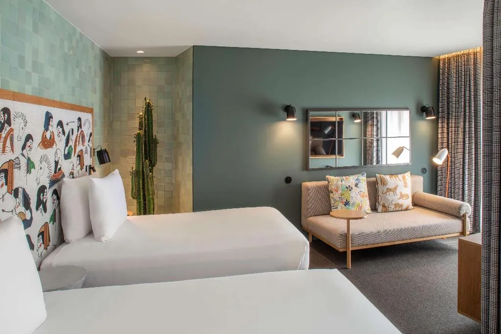 JUNIOR SUITE STANDARD Room, Se Catedral Hotel Porto, Tapestry Collection by Hi, Porto