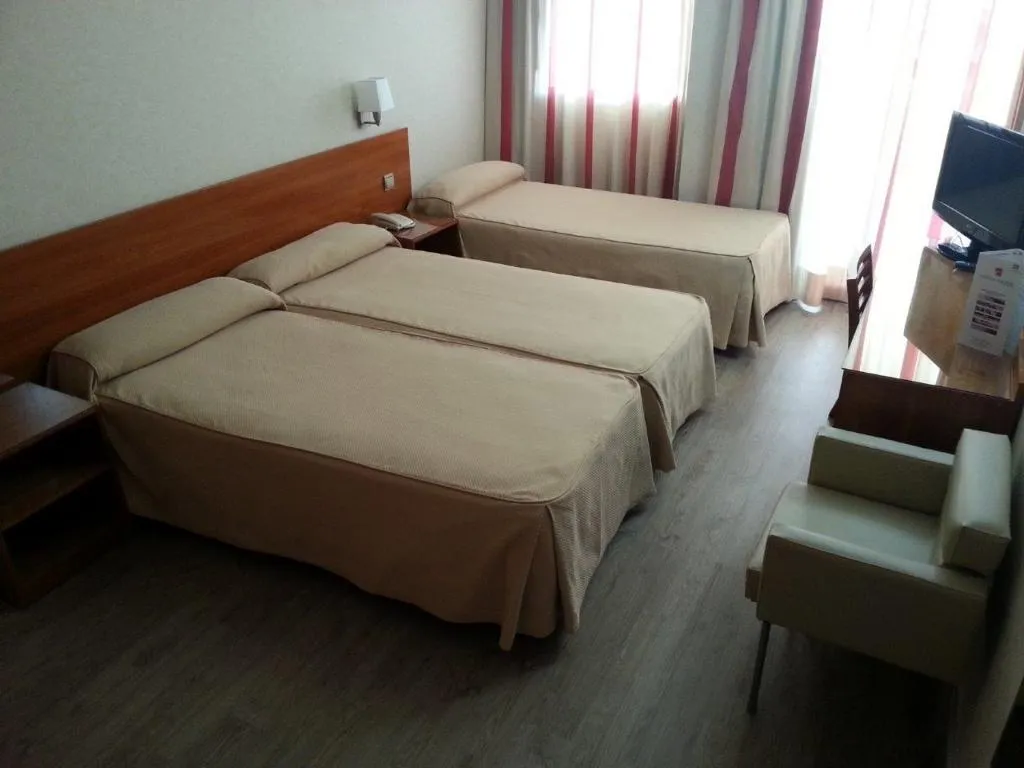 TRIPLE STANDARD Room, Castilla Alicante, Costa Blanca
