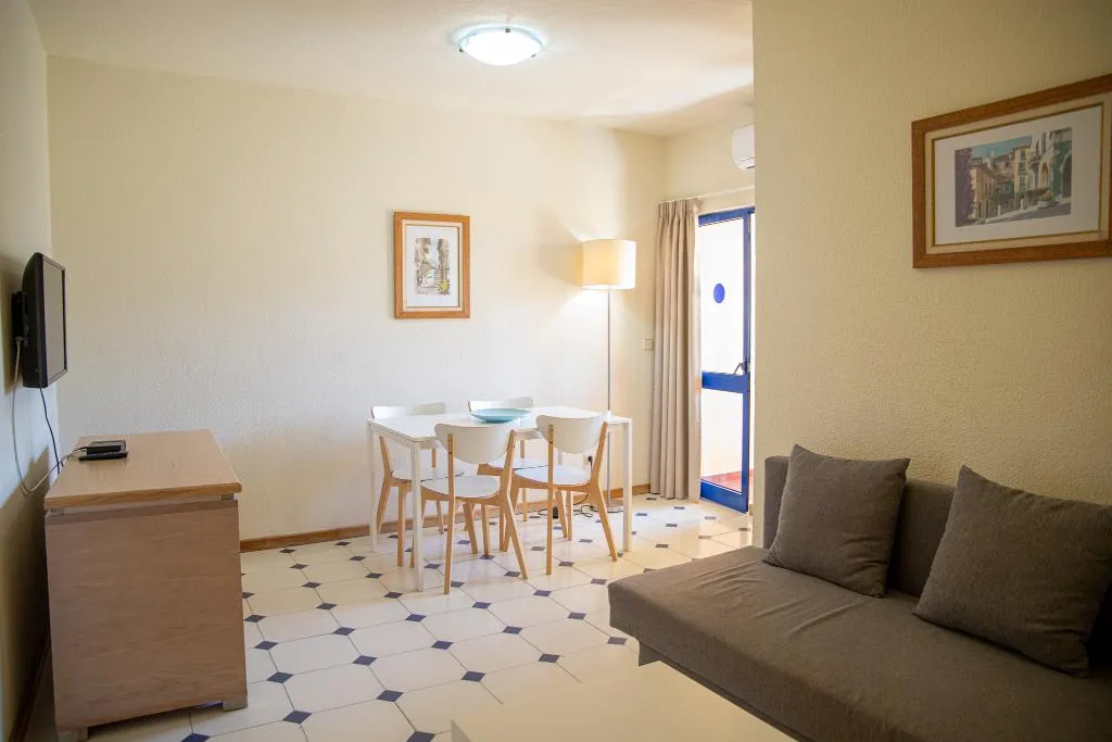 APARTMENT POOL VIEW Room, Rio Apartamentos by Garvetur, Algarve