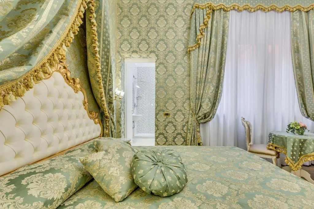 Room, Residenza Veneziana, Venice